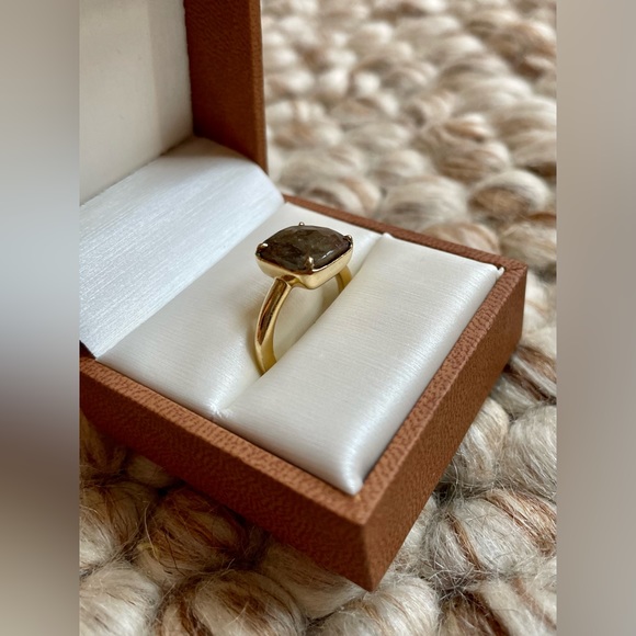 18K RING W/4 CARAT BEZEL CHOCOLATE SAPPHIRE SIZE 5 - Picture 3 of 10